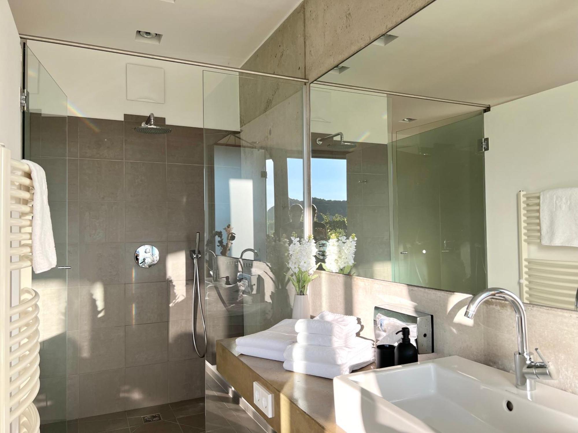 An Der Lage - Exklusives Apartment Mit Toskana Flair Obegg Bagian luar foto